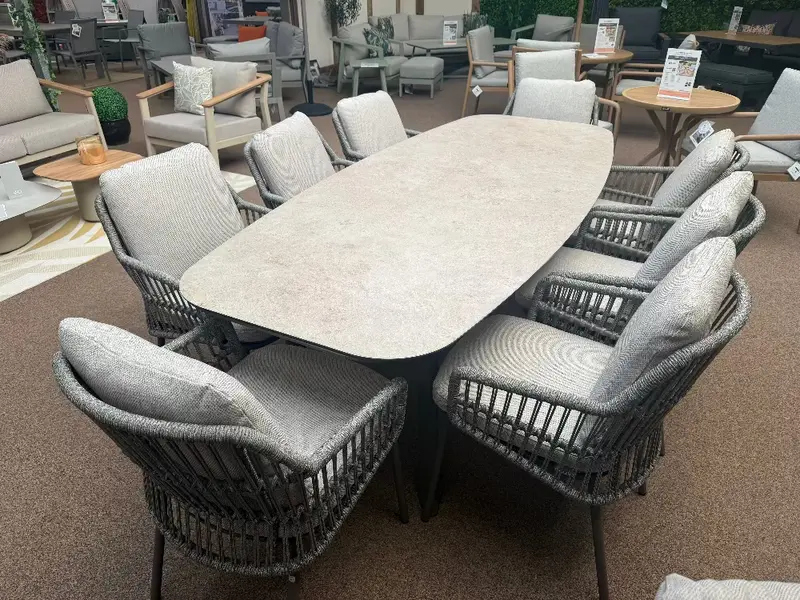 Alicante Eight-Seat Dining Set With Barrel-Style Terre Manolo Table – 4 Seasons Outdoor 1