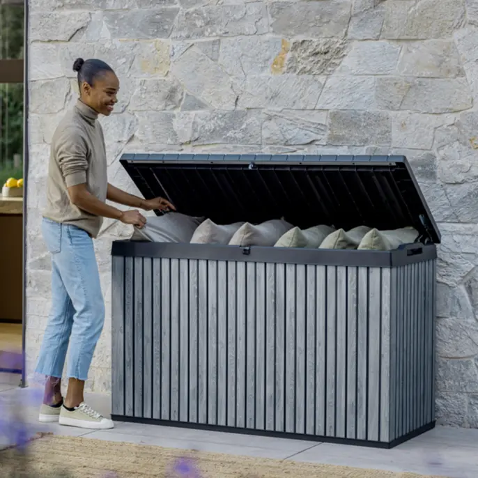 Keter Venetian 662L Grey Outdoor Storage Box 1