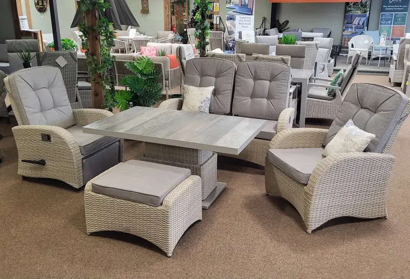 Natural-Finish Rocking & Reclining Lounge Set With Height-Adjustable Table | Bowness By Vila 1
