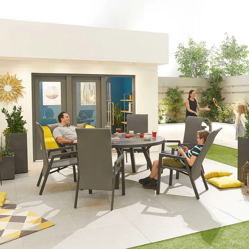 Nova Venice 6-Person Round Outdoor Dining Set 1