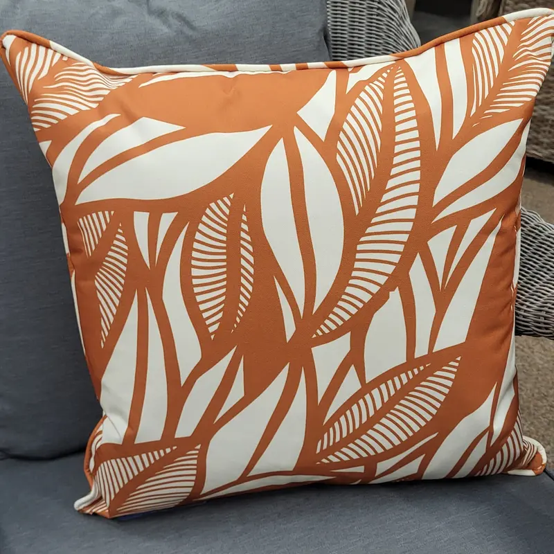 Outdoor B-Cushion Art Collection: Leaf Rust Design 1
