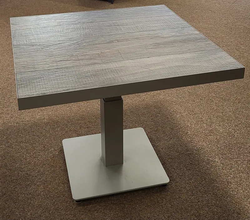 Triton/Kendal Natural-Finish Adjustable Square Outdoor Table | Vila 1