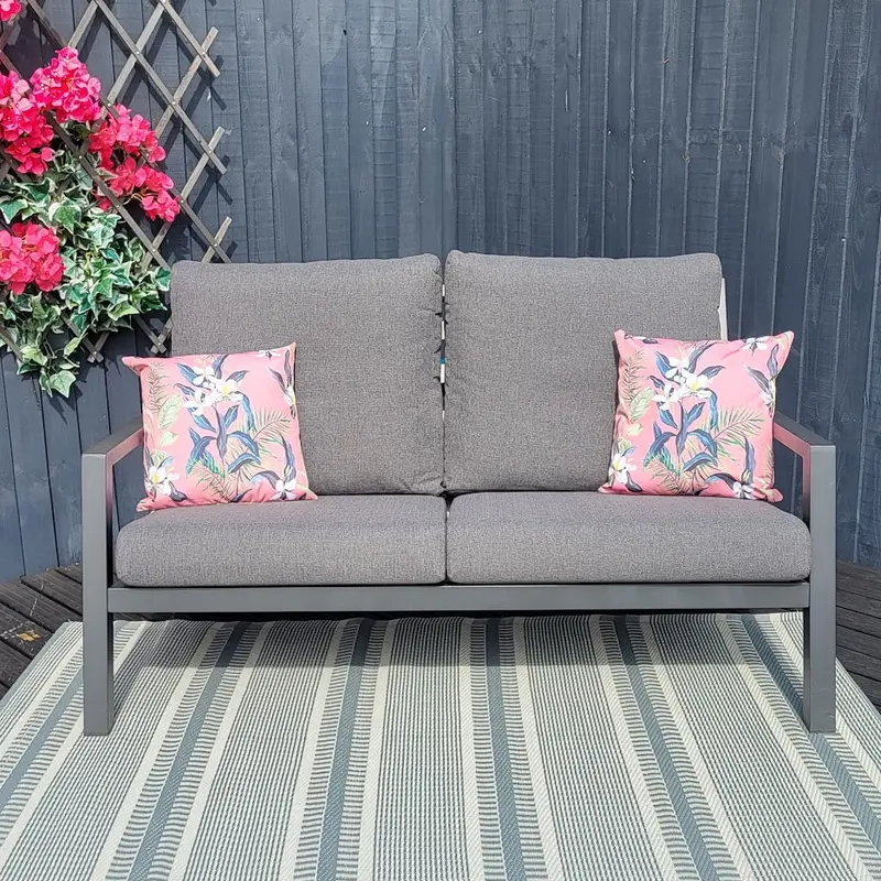 Triton Two-Seat Outdoor Sofa With Weather-Resistant Cushions – Vila 1