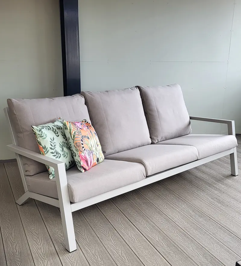 Vila Triton Natural-Finish 3-Seat All-Weather Outdoor Sofa With Weather-Resistant Cushions 1