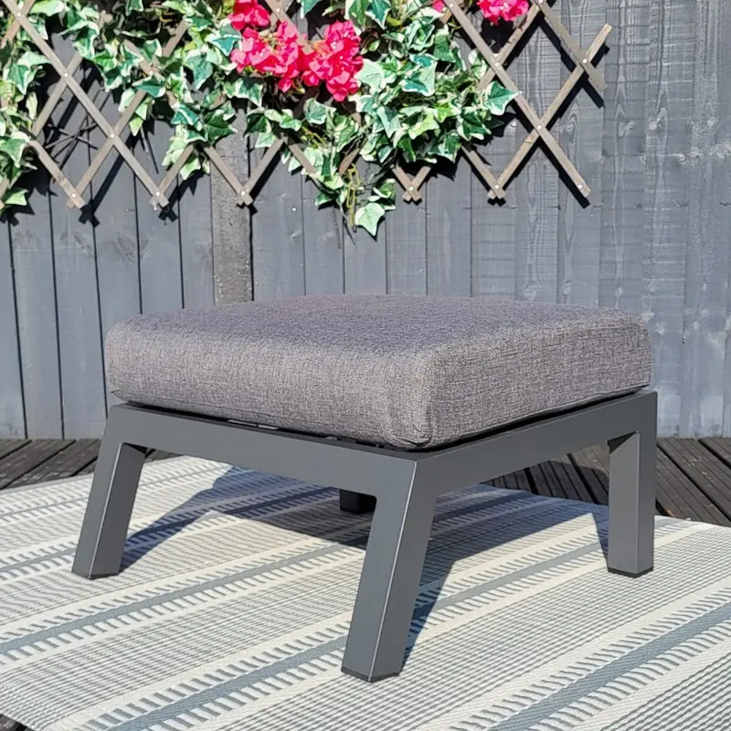 Vila Triton Outdoor Ottoman – Natural Weave 1