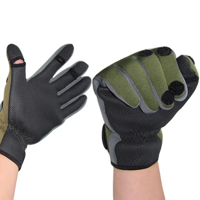 Winter Fishing Gloves – Waterproof 3-Finger Camo Design With Anti-Slip Grip 1